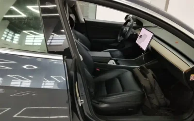 Tesla Tesla Model 3 в цвете и кузовом – это идеальный выбор среди китайских автомобилей. Доступная цена и надежность гарантированы.