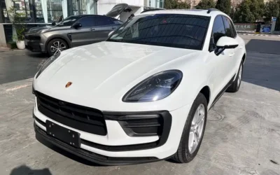 Porsche Porsche 718 в цвете и кузовом – это идеальный выбор среди китайских автомобилей. Доступная цена и надежность гарантированы.
