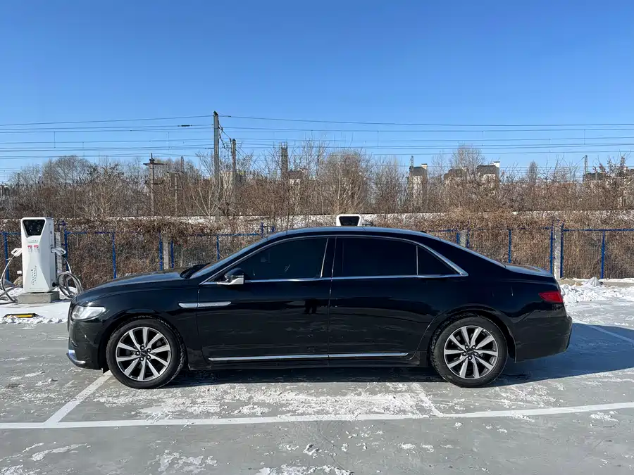 Lexus Lexus LM в цвете и кузовом – это идеальный выбор среди китайских автомобилей. Доступная цена и надежность гарантированы.