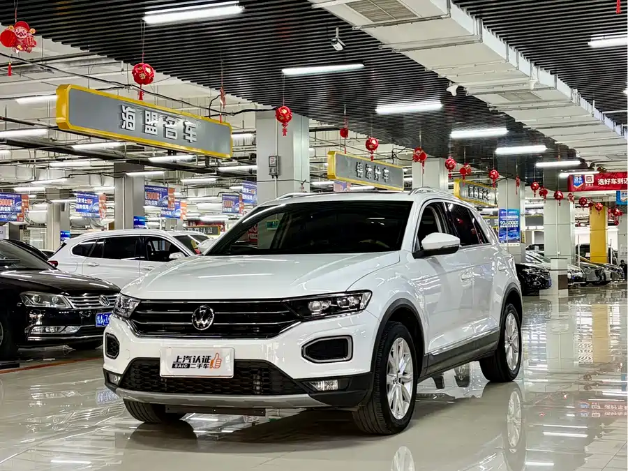 Mercedes-Benz Mercedes-Benz V-Class в цвете и кузовом – это идеальный выбор среди китайских автомобилей. Доступная цена и надежность гарантированы.