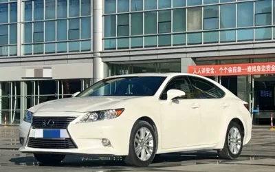 Lexus Lexus ES в цвете и кузовом – это идеальный выбор среди китайских автомобилей. Доступная цена и надежность гарантированы.