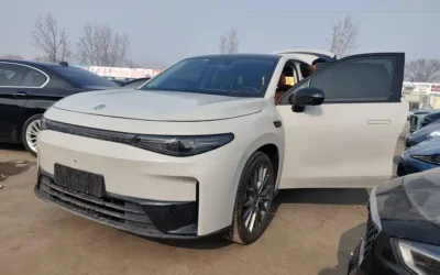 LEAPMOTOR LEAPMOTOR в цвете LEAPMOTOR и кузовом LEAPMOTOR – это идеальный выбор среди китайских автомобилей. Доступная цена и надежность гарантированы.