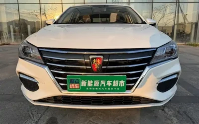 Roewe Roewe i5 в цвете и кузовом – это идеальный выбор среди китайских автомобилей. Доступная цена и надежность гарантированы.