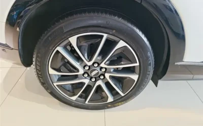 Cadillac Cadillac SRX в цвете и кузовом – это идеальный выбор среди китайских автомобилей. Доступная цена и надежность гарантированы.