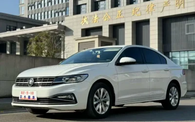 Volkswagen Volkswagen Magotan в цвете и кузовом – это идеальный выбор среди китайских автомобилей. Доступная цена и надежность гарантированы.