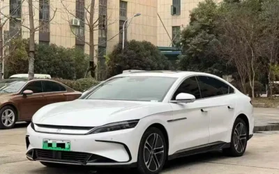 BYD BYD e2 в цвете и кузовом – это идеальный выбор среди китайских автомобилей. Доступная цена и надежность гарантированы.