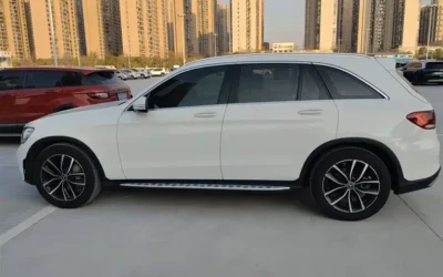 Mercedes-Benz Mercedes-Benz C-Class в цвете и кузовом – это идеальный выбор среди китайских автомобилей. Доступная цена и надежность гарантированы.