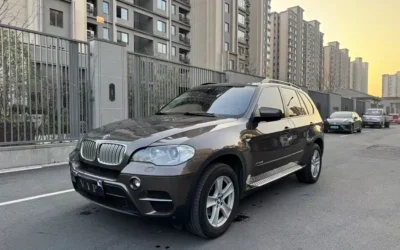BMW BMW 3 Series в цвете и кузовом – это идеальный выбор среди китайских автомобилей. Доступная цена и надежность гарантированы.