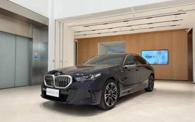BMW BMW 2 Series в цвете и кузовом – это идеальный выбор среди китайских автомобилей. Доступная цена и надежность гарантированы.