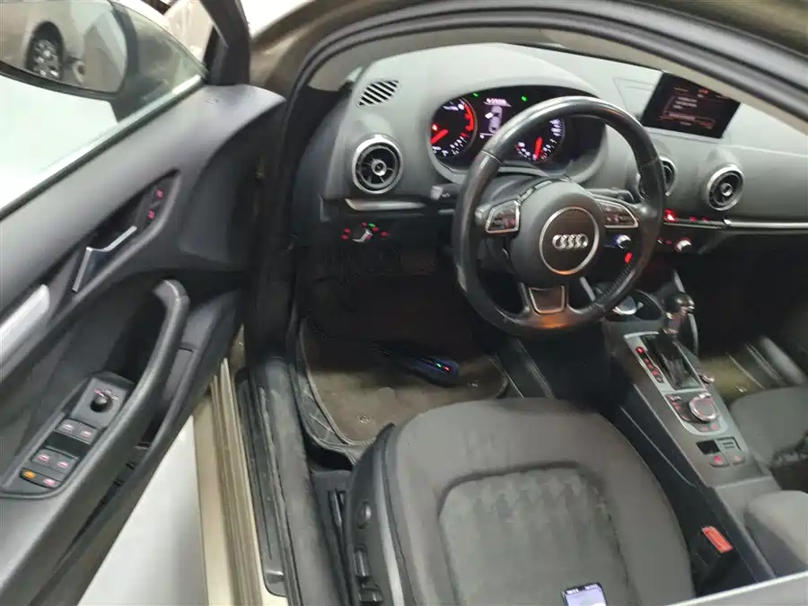 Audi Audi A3 в цвете и кузовом – это идеальный выбор среди китайских автомобилей. Доступная цена и надежность гарантированы.