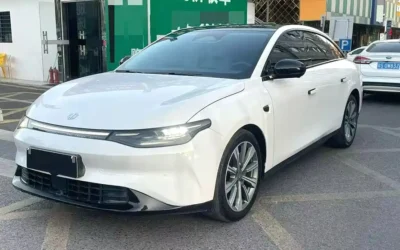 LEAPMOTOR LEAPMOTOR в цвете LEAPMOTOR и кузовом LEAPMOTOR – это идеальный выбор среди китайских автомобилей. Доступная цена и надежность гарантированы.