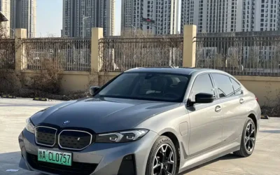 BMW BMW 2 Series в цвете и кузовом – это идеальный выбор среди китайских автомобилей. Доступная цена и надежность гарантированы.
