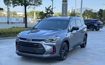 Chevrolet Chevrolet Cruze в цвете и кузовом – это идеальный выбор среди китайских автомобилей. Доступная цена и надежность гарантированы.