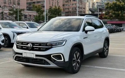Volkswagen Volkswagen Talagon в цвете и кузовом – это идеальный выбор среди китайских автомобилей. Доступная цена и надежность гарантированы.