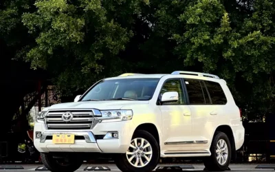 Toyota Toyota IZOA E-engine в цвете и кузовом – это идеальный выбор среди китайских автомобилей. Доступная цена и надежность гарантированы.