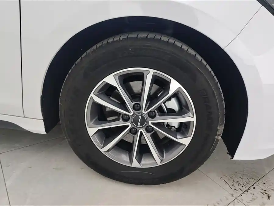 Buick Buick Encore в цвете и кузовом – это идеальный выбор среди китайских автомобилей. Доступная цена и надежность гарантированы.