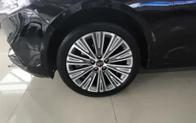 Hongqi Hongqi HS5 в цвете и кузовом – это идеальный выбор среди китайских автомобилей. Доступная цена и надежность гарантированы.