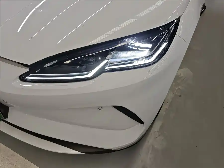 BYD BYD Seal 06 EV в цвете и кузовом – это идеальный выбор среди китайских автомобилей. Доступная цена и надежность гарантированы.