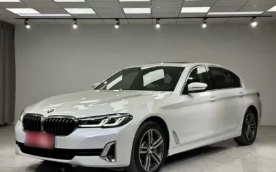 BMW BMW 3 Series в цвете и кузовом – это идеальный выбор среди китайских автомобилей. Доступная цена и надежность гарантированы.