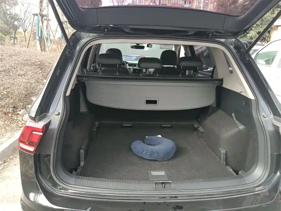 Volkswagen Volkswagen Tiguan L в цвете и кузовом – это идеальный выбор среди китайских автомобилей. Доступная цена и надежность гарантированы.