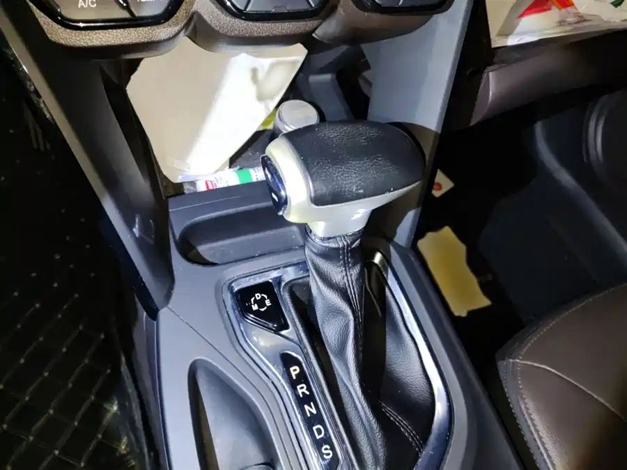 Audi Audi Q3 в цвете и кузовом – это идеальный выбор среди китайских автомобилей. Доступная цена и надежность гарантированы.
