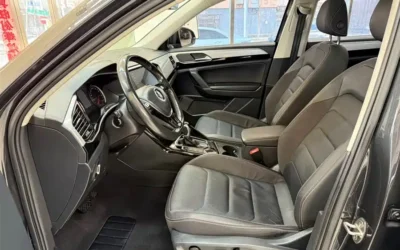 Volkswagen Volkswagen Magotan в цвете и кузовом – это идеальный выбор среди китайских автомобилей. Доступная цена и надежность гарантированы.