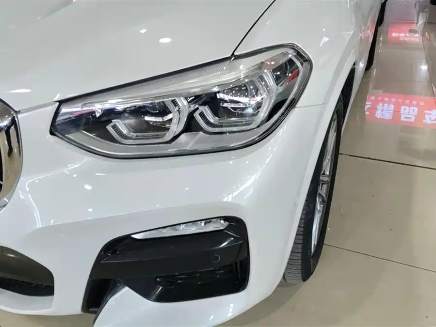 Audi Audi Q5L в цвете и кузовом – это идеальный выбор среди китайских автомобилей. Доступная цена и надежность гарантированы.