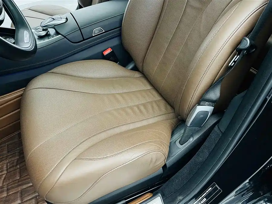 Volkswagen Volkswagen Passat в цвете и кузовом – это идеальный выбор среди китайских автомобилей. Доступная цена и надежность гарантированы.