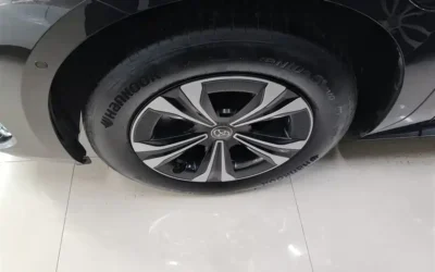 Toyota Toyota Sienna в цвете и кузовом – это идеальный выбор среди китайских автомобилей. Доступная цена и надежность гарантированы.