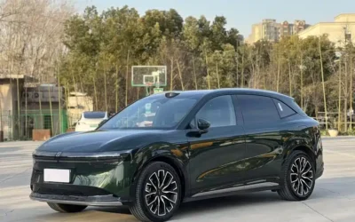 Zeekr Zeekr 001 в цвете и кузовом – это идеальный выбор среди китайских автомобилей. Доступная цена и надежность гарантированы.