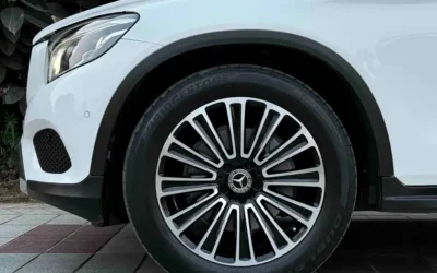 Mercedes-Benz Mercedes-Benz GLE в цвете и кузовом – это идеальный выбор среди китайских автомобилей. Доступная цена и надежность гарантированы.