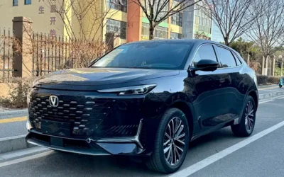 Land Rover Land Rover Discovery в цвете и кузовом – это идеальный выбор среди китайских автомобилей. Доступная цена и надежность гарантированы.