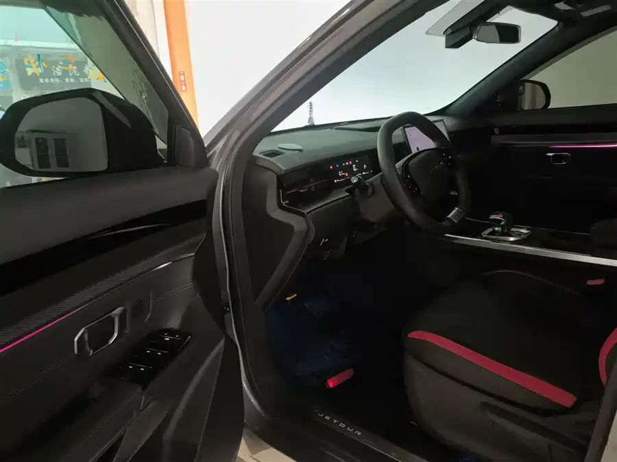 Mercedes-Benz Mercedes-Benz GLC Coupe в цвете и кузовом – это идеальный выбор среди китайских автомобилей. Доступная цена и надежность гарантированы.