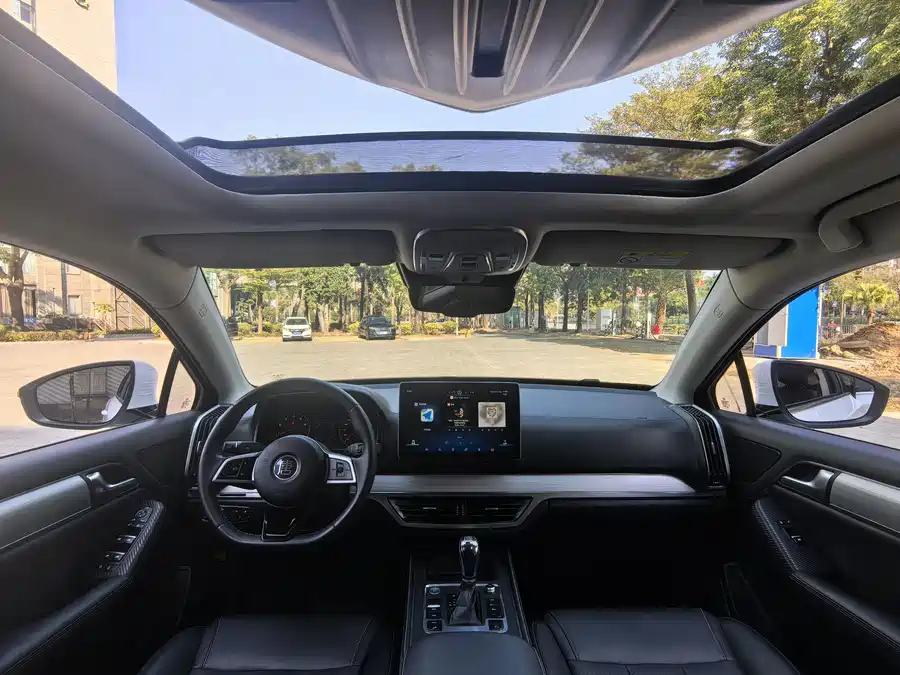 Volkswagen Volkswagen Passat в цвете и кузовом – это идеальный выбор среди китайских автомобилей. Доступная цена и надежность гарантированы.