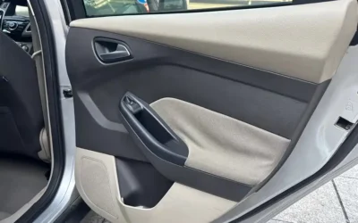 Ford Ford Focus в цвете и кузовом – это идеальный выбор среди китайских автомобилей. Доступная цена и надежность гарантированы.