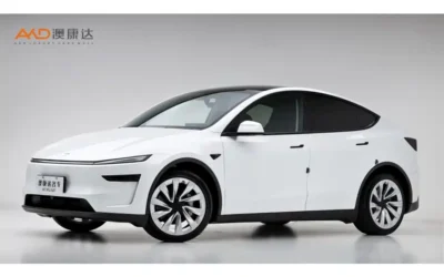 Tesla Tesla Model 3 в цвете и кузовом – это идеальный выбор среди китайских автомобилей. Доступная цена и надежность гарантированы.