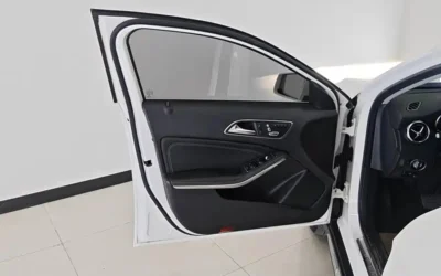 Mercedes-Benz Mercedes-Benz C-Class в цвете и кузовом – это идеальный выбор среди китайских автомобилей. Доступная цена и надежность гарантированы.