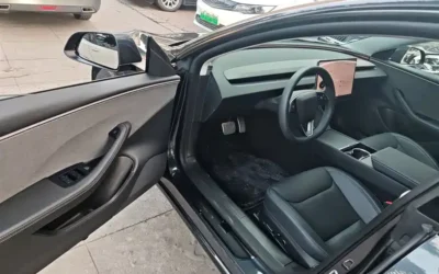 Tesla Tesla Model 3 в цвете и кузовом – это идеальный выбор среди китайских автомобилей. Доступная цена и надежность гарантированы.