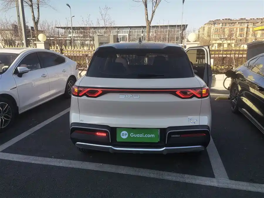 Hyundai Hyundai ix35 в цвете и кузовом – это идеальный выбор среди китайских автомобилей. Доступная цена и надежность гарантированы.