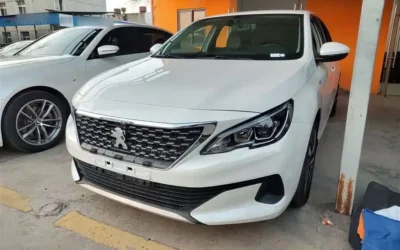 Peugeot Peugeot 2008 в цвете и кузовом – это идеальный выбор среди китайских автомобилей. Доступная цена и надежность гарантированы.