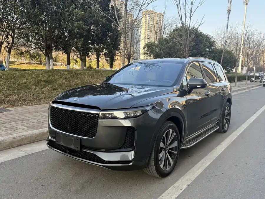 Li Auto LI ONE в цвете и кузовом – это идеальный выбор среди китайских автомобилей. Доступная цена и надежность гарантированы.