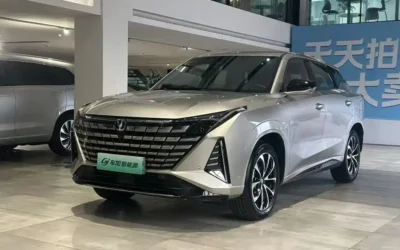 Land Rover Land Rover Discovery в цвете и кузовом – это идеальный выбор среди китайских автомобилей. Доступная цена и надежность гарантированы.