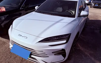 BYD BYD e2 в цвете и кузовом – это идеальный выбор среди китайских автомобилей. Доступная цена и надежность гарантированы.