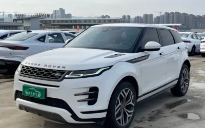 Land Rover Land Rover Range Rover в цвете и кузовом – это идеальный выбор среди китайских автомобилей. Доступная цена и надежность гарантированы.