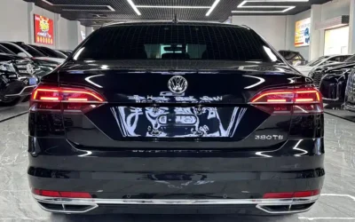 Volkswagen Volkswagen Lamando в цвете и кузовом – это идеальный выбор среди китайских автомобилей. Доступная цена и надежность гарантированы.