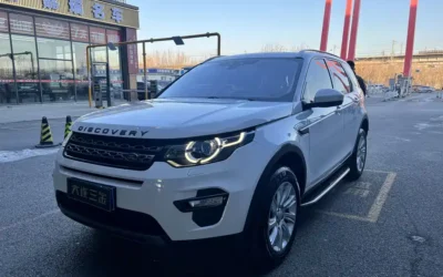 Land Rover Land Rover Defender в цвете и кузовом – это идеальный выбор среди китайских автомобилей. Доступная цена и надежность гарантированы.