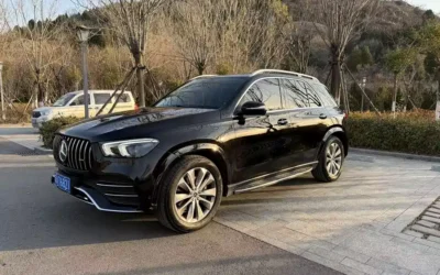 Mercedes-Benz Mercedes-Benz C-Class в цвете и кузовом – это идеальный выбор среди китайских автомобилей. Доступная цена и надежность гарантированы.