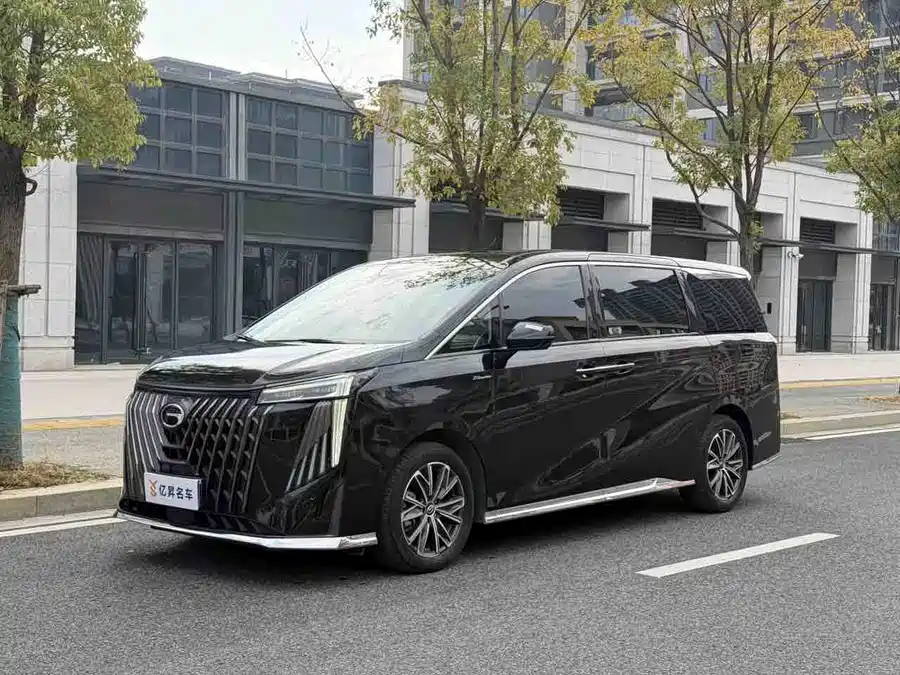 GAC Trumpchi Trumpchi M8 в цвете и кузовом – это идеальный выбор среди китайских автомобилей. Доступная цена и надежность гарантированы.