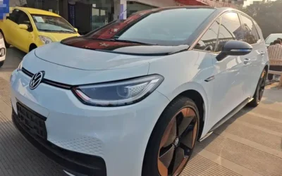 Volkswagen Volkswagen Passat в цвете и кузовом – это идеальный выбор среди китайских автомобилей. Доступная цена и надежность гарантированы.