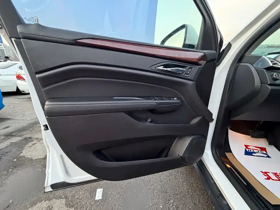 Li Auto LI L8 в цвете и кузовом – это идеальный выбор среди китайских автомобилей. Доступная цена и надежность гарантированы.